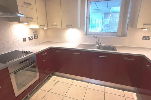 3 bedroom flat to rent, Sheffield Court   22 Kingscote Way, Brighton BN1
