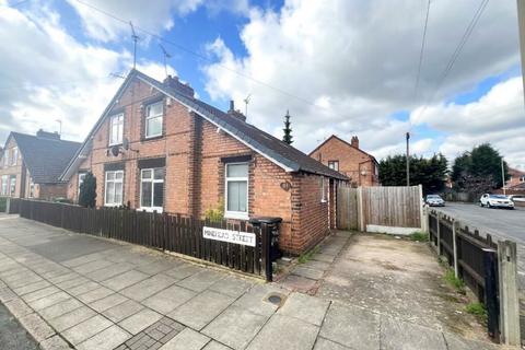 3 bedroom semi-detached house for sale, Minehead Street, Leicester, Leicestershire, LE3 0SJ