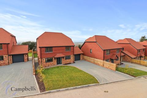 4 bedroom detached house for sale, Bradshaw Close , Guestling, TN35