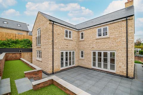 undefined, Club Lane, Kettering NN14