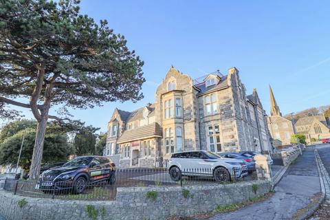 3 bedroom flat for sale, Bayview Court, Atlantic Road South