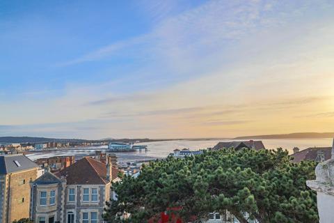 3 bedroom flat for sale, Bayview Court, Atlantic Road South