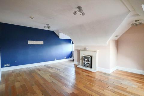 3 bedroom flat for sale, Bayview Court, Atlantic Road South