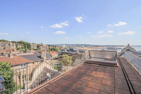 3 bedroom flat for sale, Bayview Court, Atlantic Road South