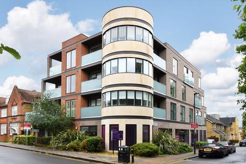 3 bedroom apartment for sale, Brixton Water Lane, London SW2