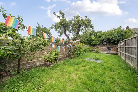 Flat B, 23 Wellmeadow Road, Catford, London, SE13 6SY