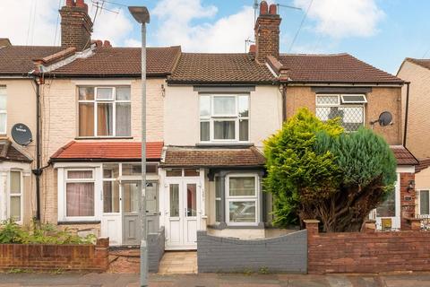 2 bedroom terraced house for sale, St. James Road, Hertfordshire WD18