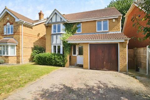 4 bedroom detached house for sale, Hunter Drive, Wickford, SS12