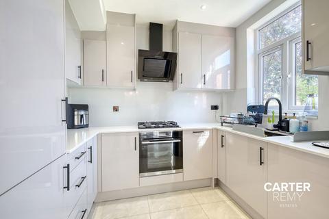 14 Balfour Road, Grays, RM17 5NS