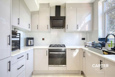 14 Balfour Road, Grays, RM17 5NS