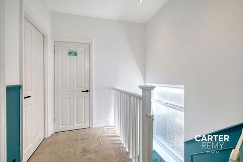 14 Balfour Road, Grays, RM17 5NS