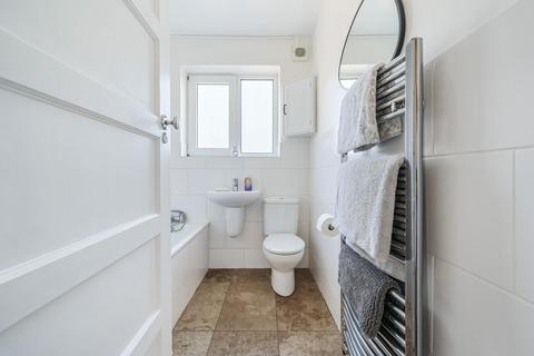 6 Rosslyn Close, West Wickham, BR4 9HX