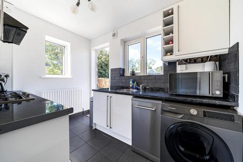 6 Rosslyn Close, West Wickham, BR4 9HX