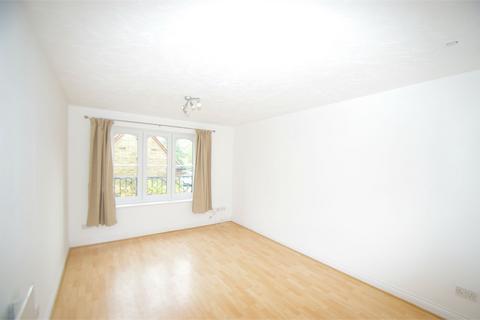 2 bedroom flat to rent, Roedean House, Exeter Close, WATFORD, WD24