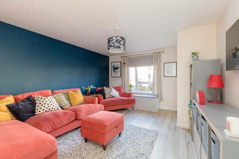 3 bedroom terraced house for sale, Greenwell Wynd, Edinburgh EH17