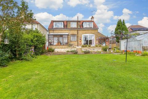 4 bedroom detached house for sale, Wingletye Lane, Hornchurch, Essex