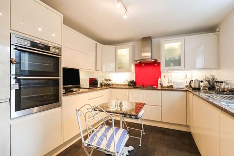 3 bedroom flat for sale, Queens Road, Harrogate HG2 0QD