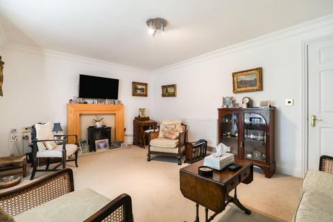 3 bedroom flat for sale, Queens Road, Harrogate HG2 0QD