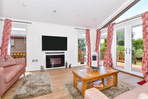 2 bedroom park home for sale, Wateringbury Road, East Malling, Kent