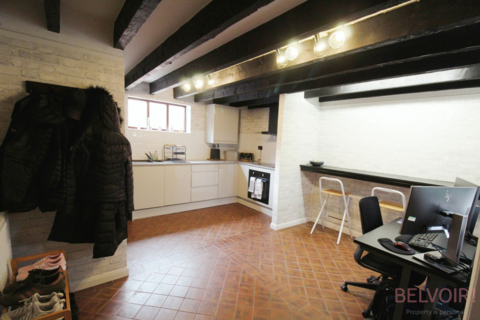 2 bedroom cottage to rent, Main Street, Carlton-on-Trent, NG23