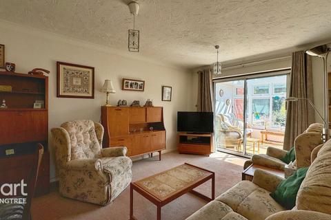 2 bedroom bungalow for sale, Cedar Close, Brantham, Manningtree, Essex