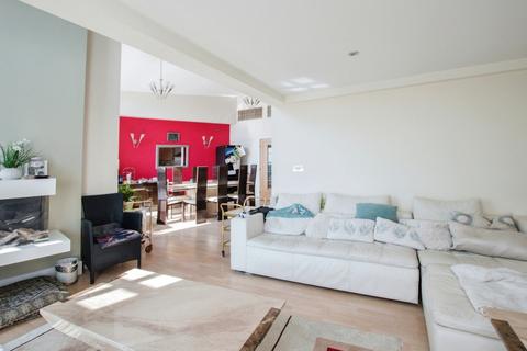 2 bedroom apartment for sale, Richmond Hill Drive, Bournemouth BH2