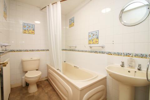 35 Dallam Dell, Thornton-cleveleys, FY5 4PX