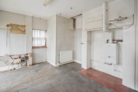 21 Talbot Avenue, Watford, WD19 4FX