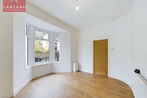 164 Aberrhondda Road, Porth, CF39 0LN