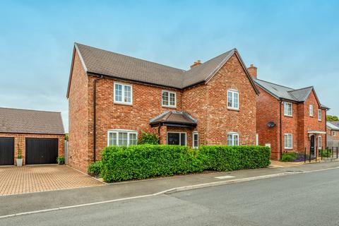 15 Colonel Drive, Rushwick, Worcester, WR2 5TW