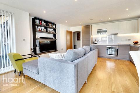 2 bedroom apartment for sale, Sherrans House, Grove Park, NW9