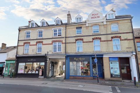 2 bedroom apartment for sale, Molesey Road, Hersham Village KT12