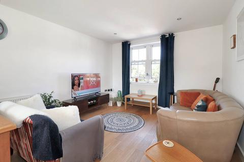 2 bedroom apartment for sale, Molesey Road, Hersham Village KT12