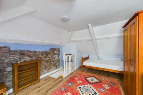 Colona West Looe Hill, West Looe, Looe, PL13 2HQ