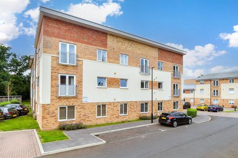 2 bedroom flat for sale, Thornton Close, Leatherhead, Surrey