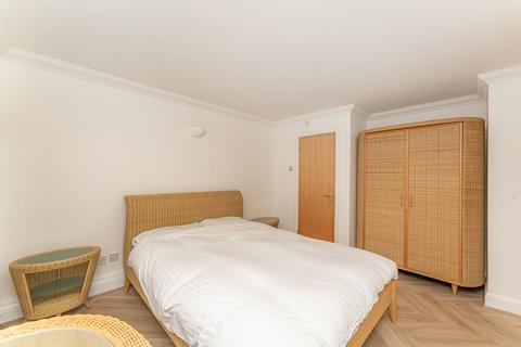 1 Grenade Street, London, E14 8HX