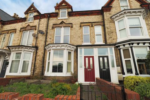 5 bedroom terraced house for sale, Station Avenue, Filey YO14