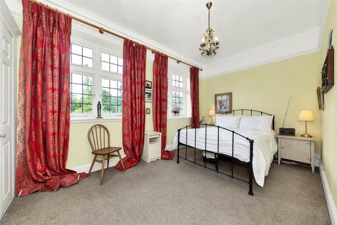 11 Chaucer Road, Cambridge, CB2 7EB