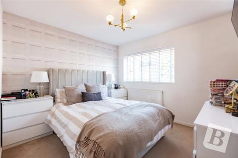 29 Fairbank Close, Ongar, CM5 9HX
