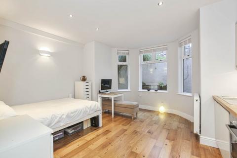 undefined, Stanhope Road, London N6