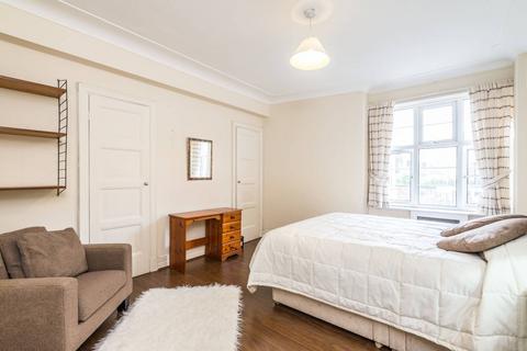 2 bedroom flat to rent, College Crescent, Swiss Cottage, London, NW3