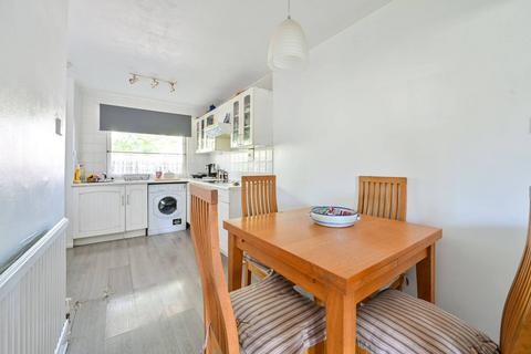 3 bedroom flat for sale, John Ruskin Street, Elephant and Castle, London, SE5