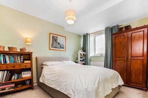3 bedroom maisonette for sale, Wager Street, Mile End