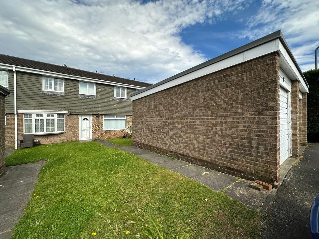 Penhill Close, Urpeth Grange, DH2 3 bed terraced house for sale £125,000