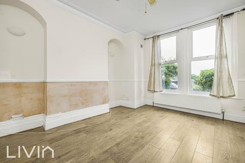 2 bedroom flat for sale, Crystal Palace SE19