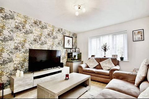 3 bedroom semi-detached house for sale, Warham Close, Cheshunt EN8