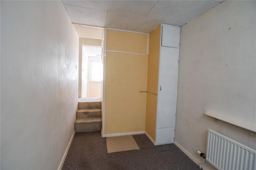 Bedroom 5 (2)