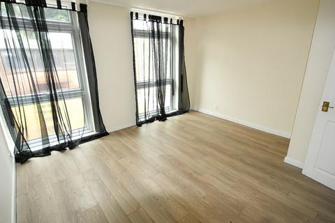54 Myrtle Road, Romford, RM3 8XS