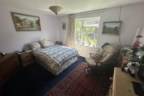 2 bedroom semi-detached bungalow for sale, Aureole Walk, Newmarket, Suffolk