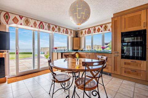 3 bedroom bungalow for sale, Penrhyn Beach East, Penrhyn Bay, Llandudno, Conwy